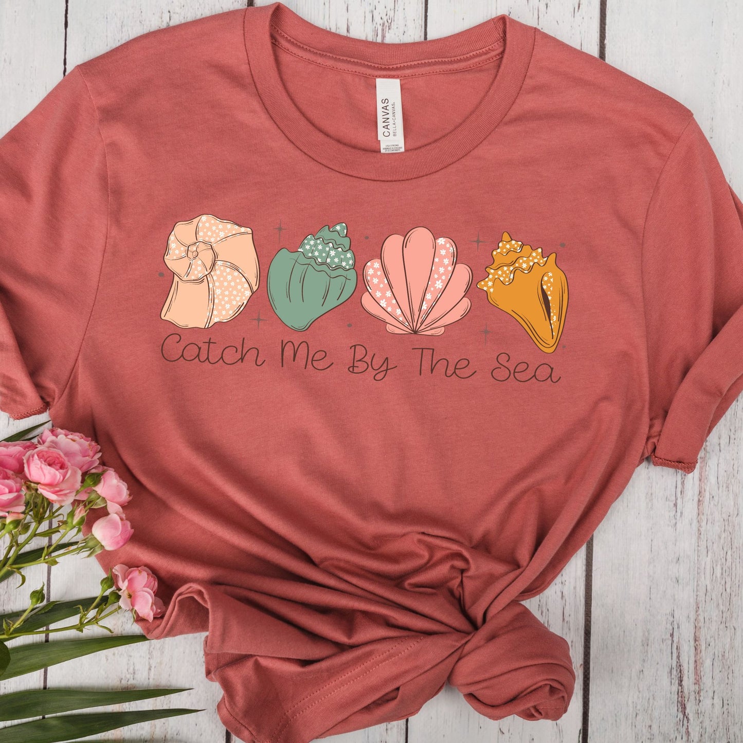 Coastal Vibes Women's Graphic Tee